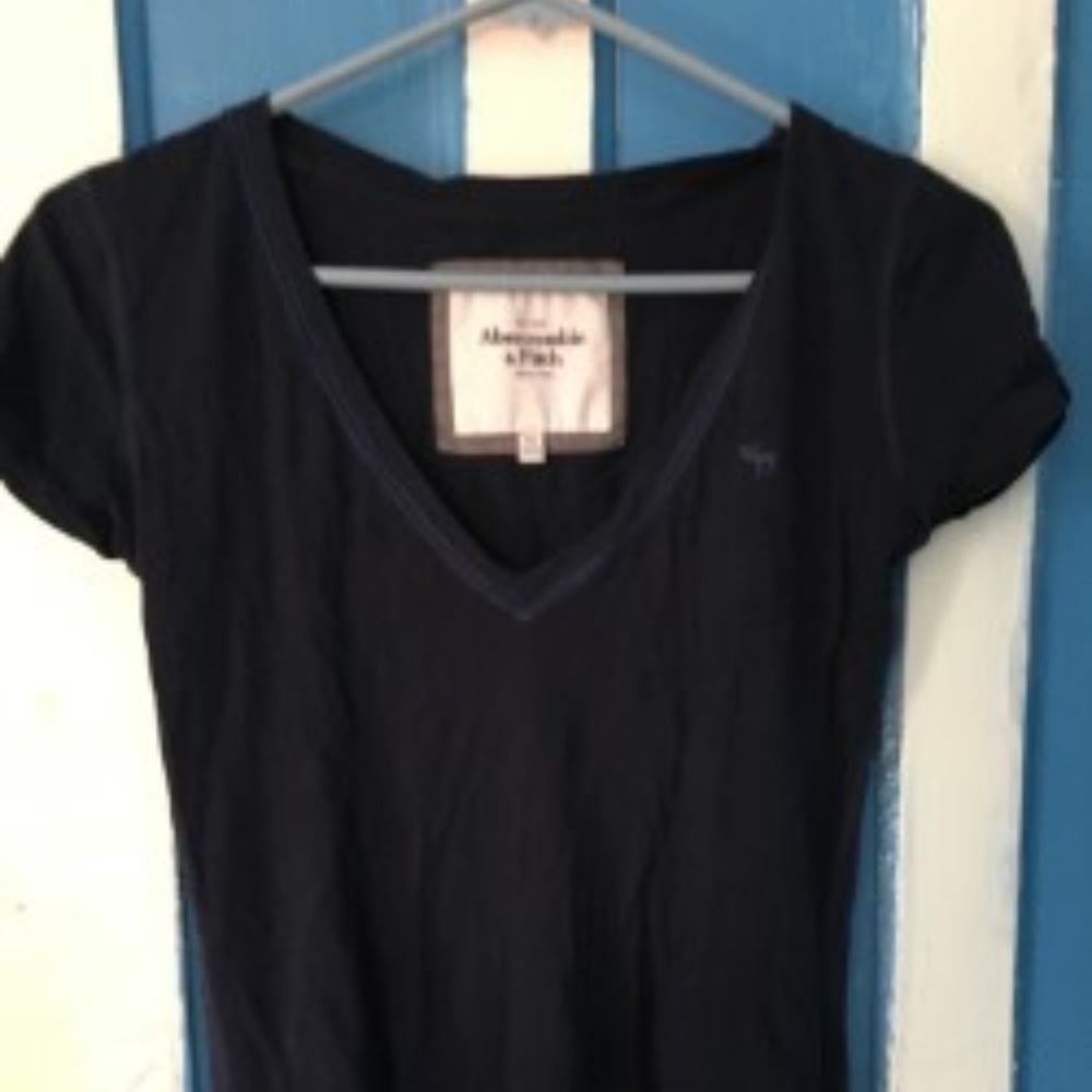 Hollister Tshirt